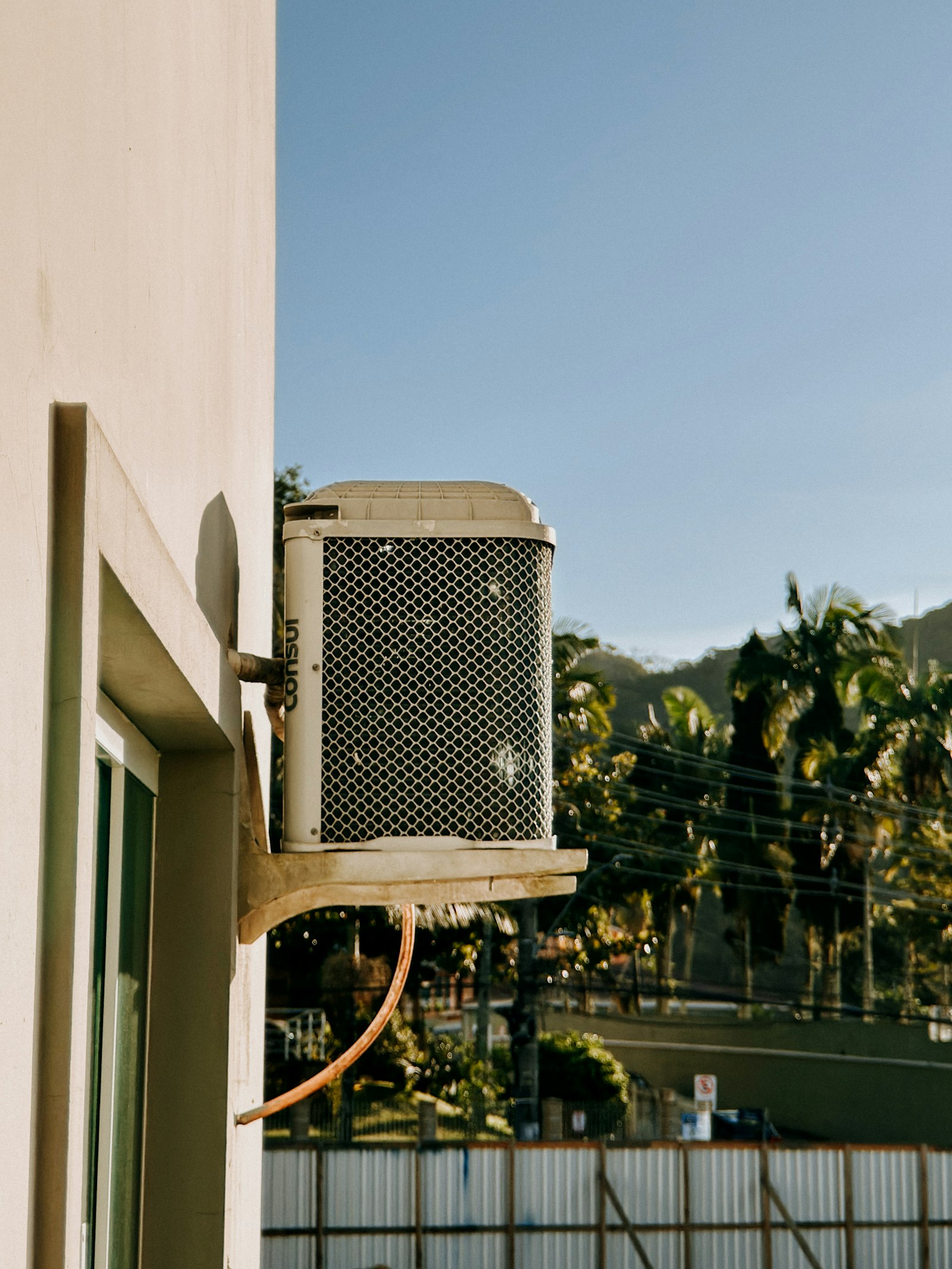 Outdoor air-conditioning condenser unit